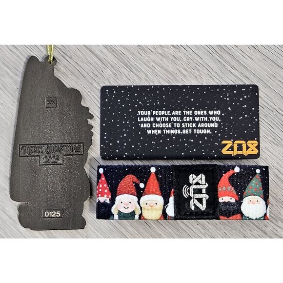 ZOX "GNOME MATTER WHAT" #1555 ADVENT DAY 3 ORNAMENT #125 & INTERACTIVE WRISTBAND - Picture 4 of 13